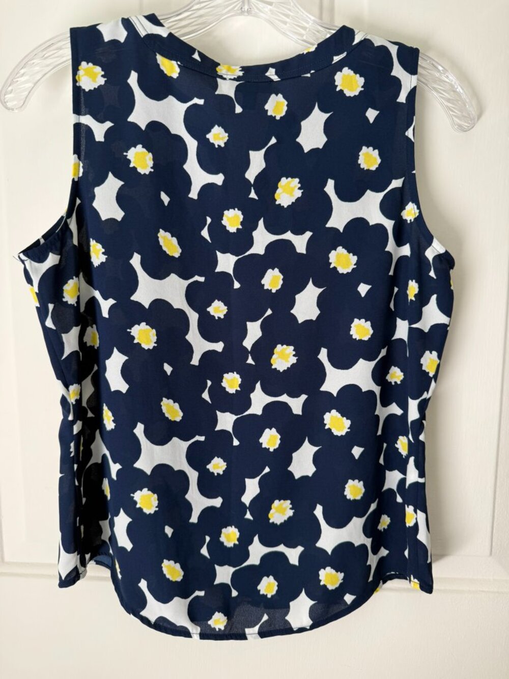 Talbots Petite Sleeveless Floral Top - Picture 3 of 6